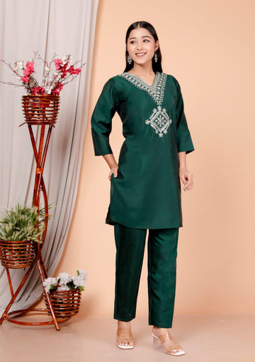 Bottle Green Roman Silk Women Embroidered Straight Kurti Pant Set