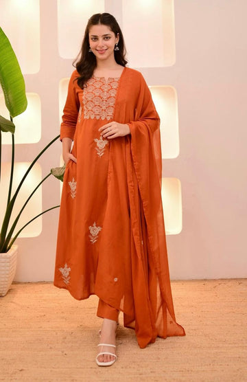 Embroidred Cotton Kurta Set For Women's